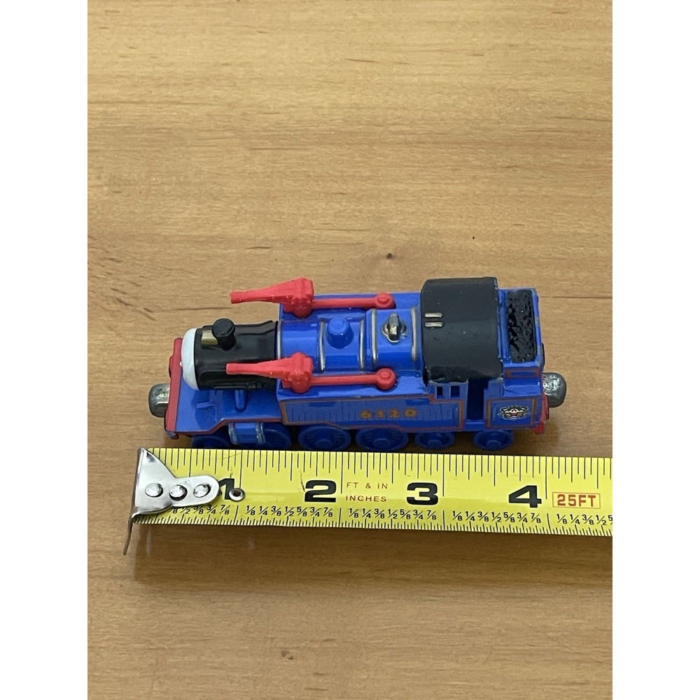 Thomas & Friends Diecast Take & Play Train Tank Engine Belle Not Talking Version - Picture 10 of 10